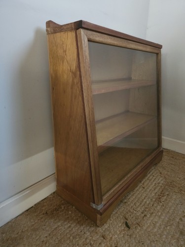 Retro display unit glazed - retro,