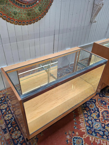 Vintage maple shop - shop, cabinet