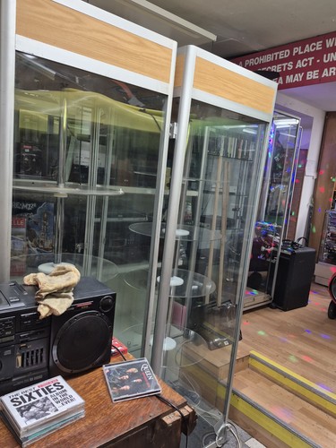 Used shop display - shop, (4)